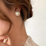 Gli Orecchini a Perno Pearl Statement