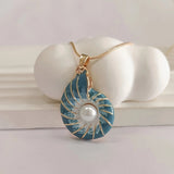 Collana con Pendente di Perla di Conchiglia