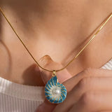 Collana con Pendente di Perla di Conchiglia