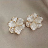 Orecchini Eleganti con Perle e Fiori